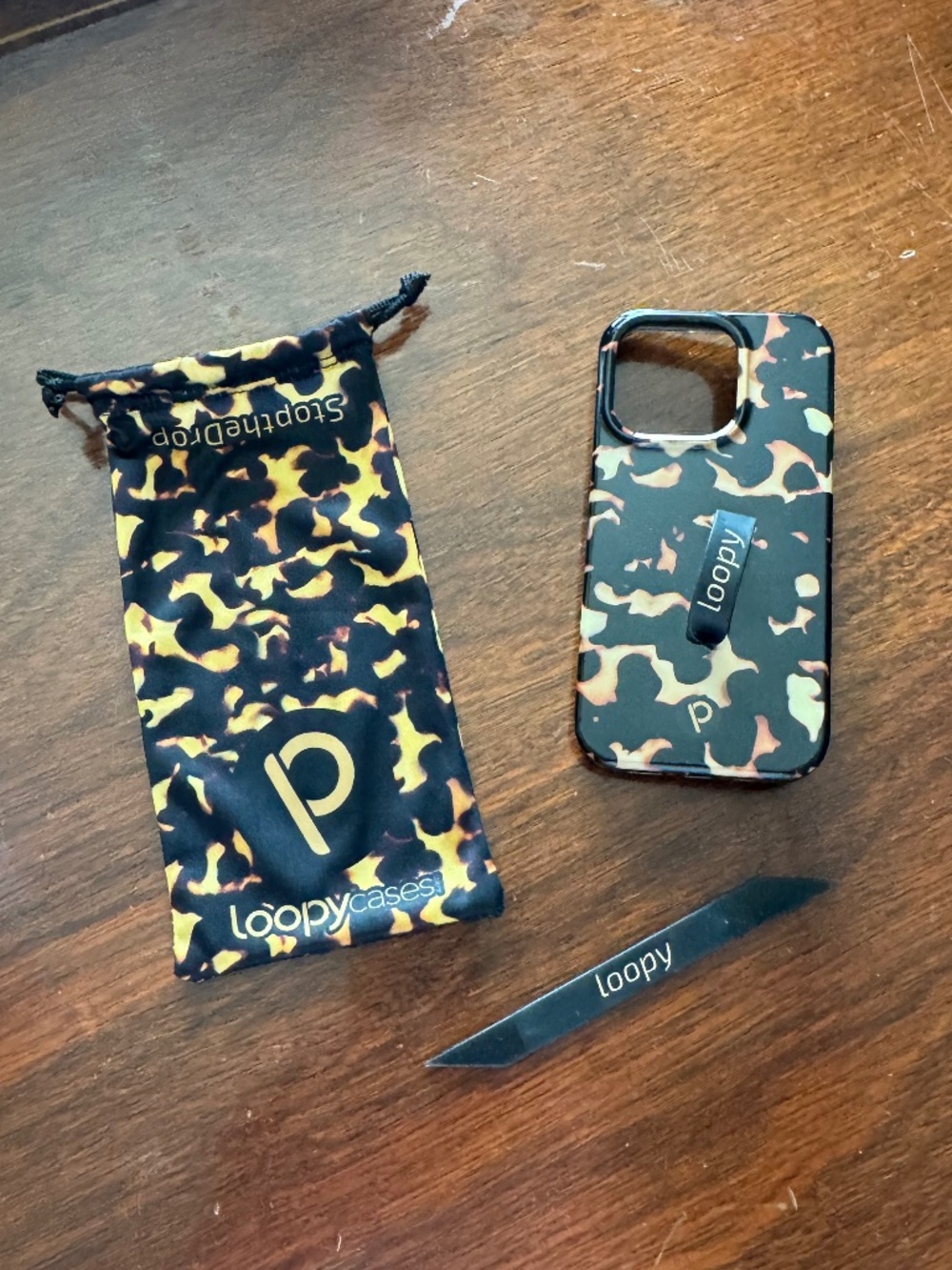 Tortoise Lefty Loopy Case for iPhone 15Pro